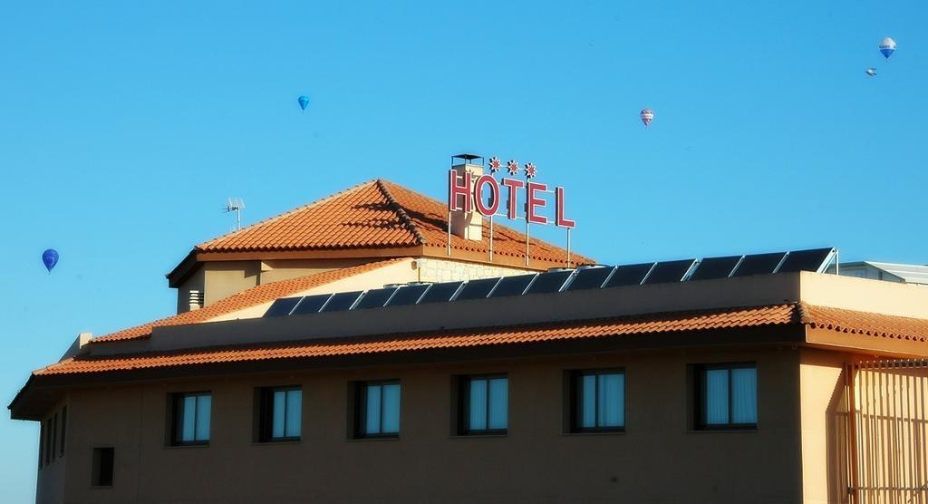 Hotel Salat Resort Les Borges Blanques Eksteriør billede